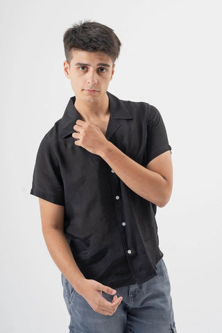 Black Short Sleeve Shirt for Urban Street Style Vibes - Ecowears.pk