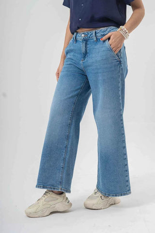 Trendy Wide-Leg Blue Jeans for a Bold Casual Look - Ecowears.pk
